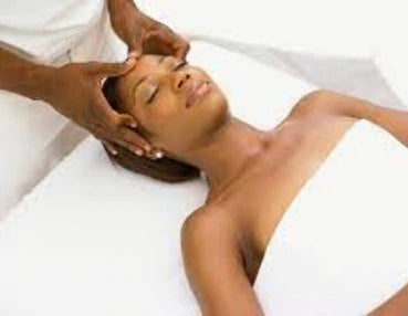 iwi fresh Therapeutic Scalp Herbal Massage